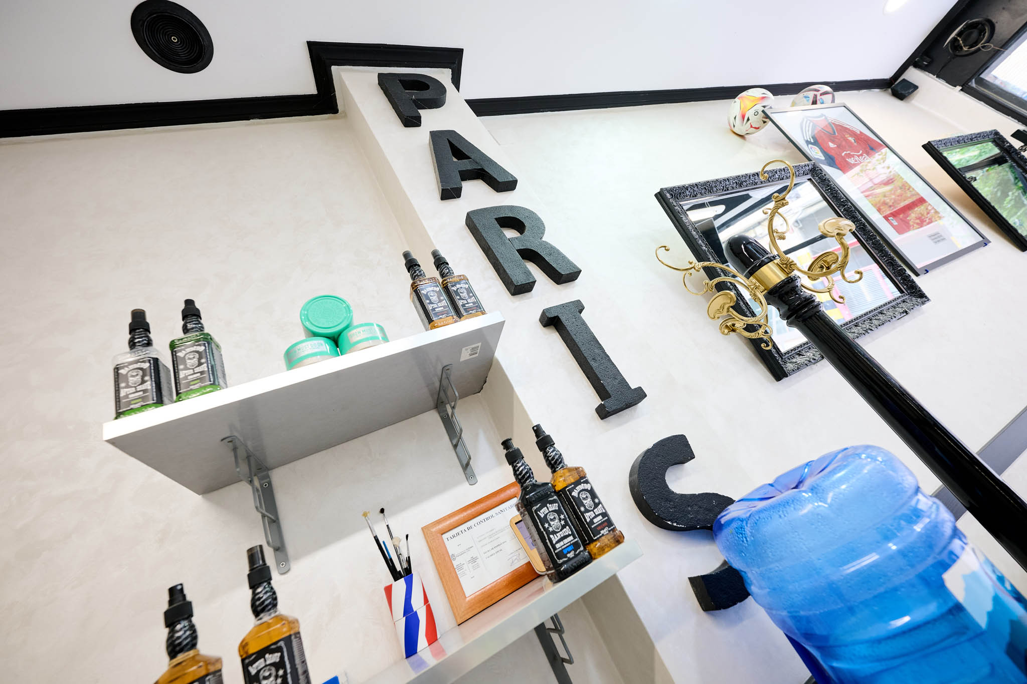 PELUQUERIA PARIS EN PAMPLONA